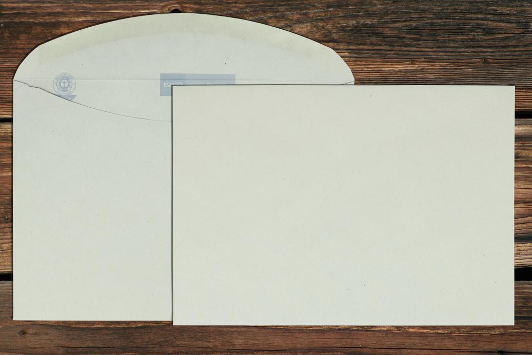 Kuvertierhüllen C5 162x229 mm Nassklebend Recycling Grau 100 g/qm